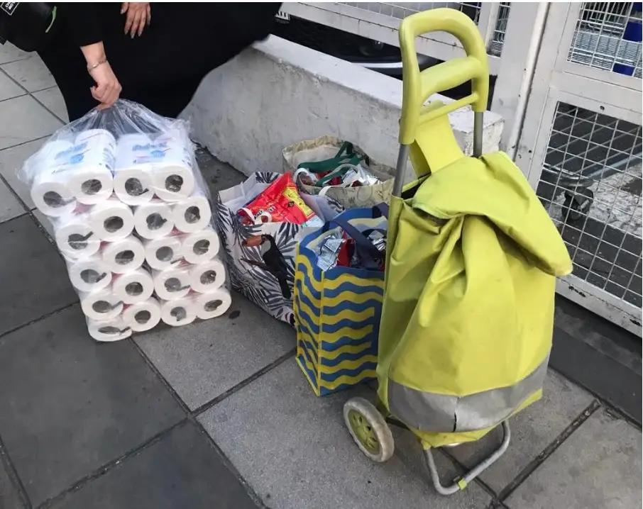 Argentinos estocam comida