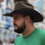 Zé Trovão é acusado de agressão pela ex-noiva e Justiça enquadra deputado na Lei Maria da Penha
