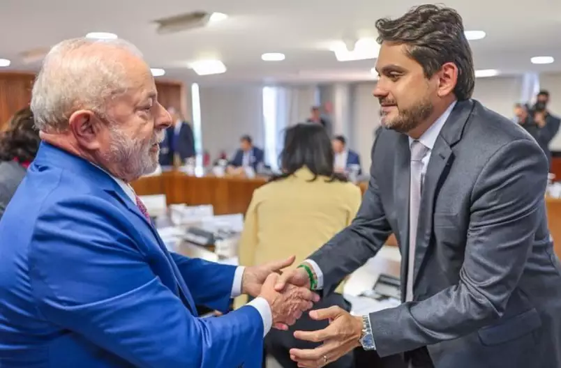 BOMBA: dinheiro público parou em caixa de empresa de ministro de Lula, diz Polícia Federal