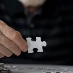 Alzheimer: novo estudo aponta sinal precoce inédito; saiba qual