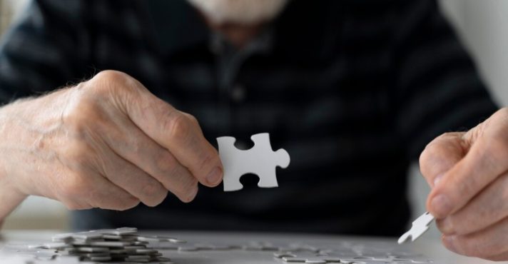 Alzheimer: novo estudo aponta sinal precoce inédito; saiba qual