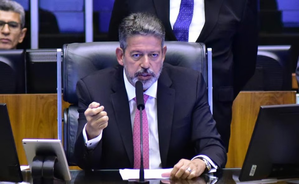 Lira defende dificultar ações de congressistas ao STF: “vamos aumentar o sarrafo”