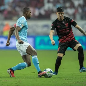 Bahia leva empate do Athletico, cai na tabela e não se afasta do Z4