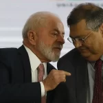 Doze deputados da base de Lula pedem impeachment de Dino por agendas de ‘dama do tráfico’, saiba quem são