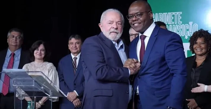 Governo Lula confirma ter custeado passagens da Dama do Tráfico para ida a Brasília