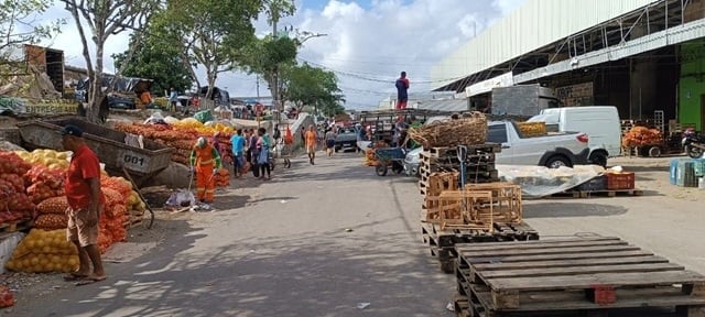 Centro de Abastecimento de Feira de Santana funciona nesta quarta-feira (15) até 14h