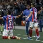 Bahia surpreende, goleia Corinthians em SP e abre rodada fora da zona de rebaixamento