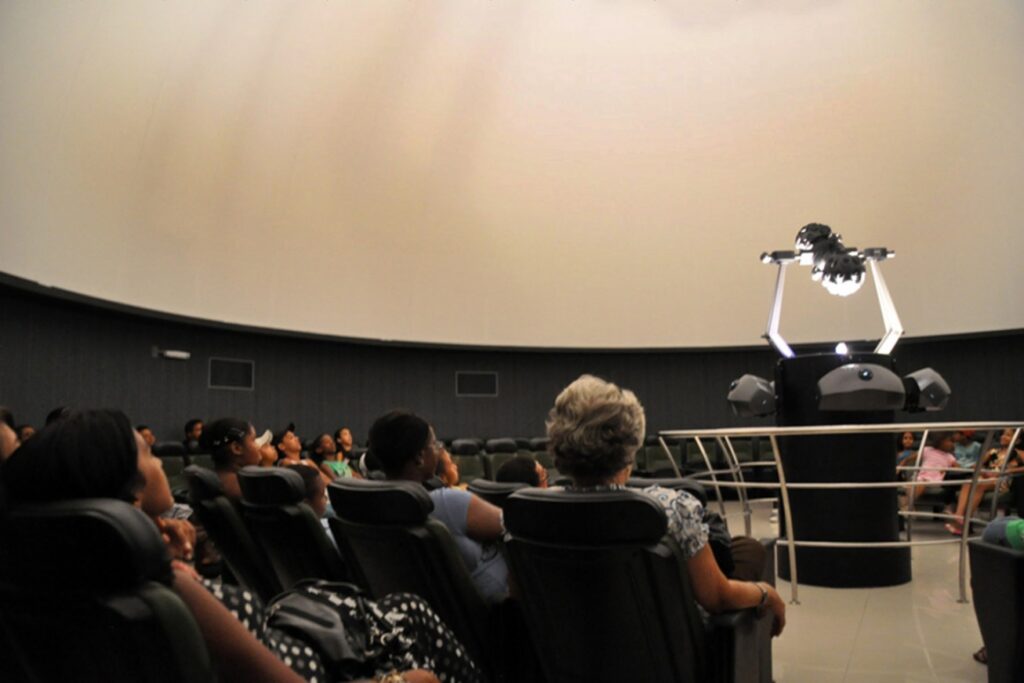 De volta a Lua para ficar será exibido no Parque do Saber neste sábado