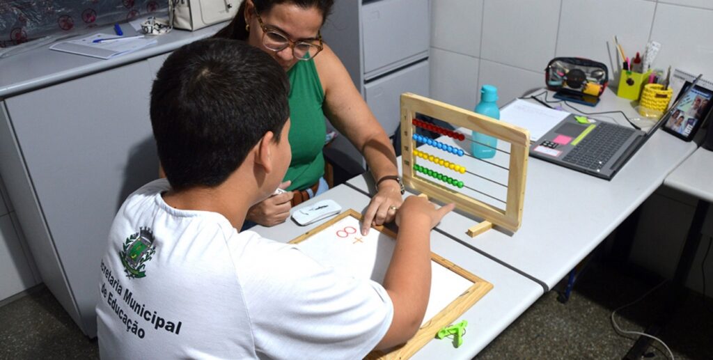 Cresce o número de salas de recursos multifuncionais nas escolas municipais