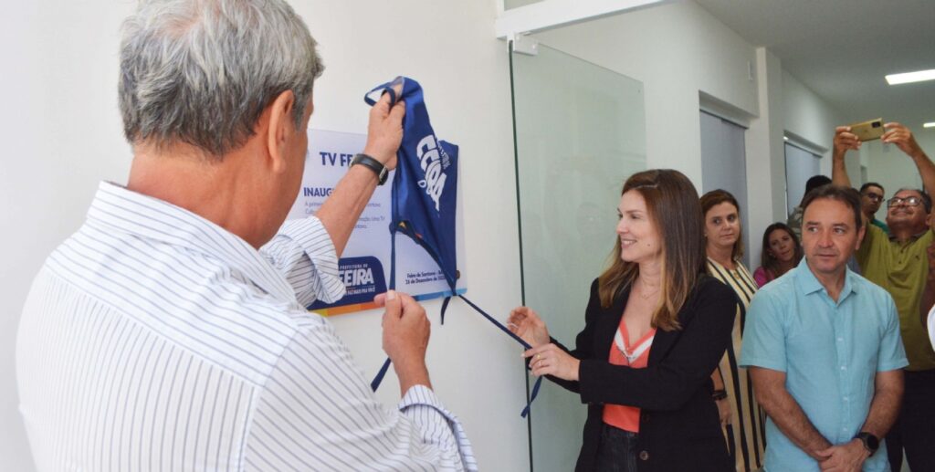 TV Feira inaugura estúdio e comemora um ano no ar