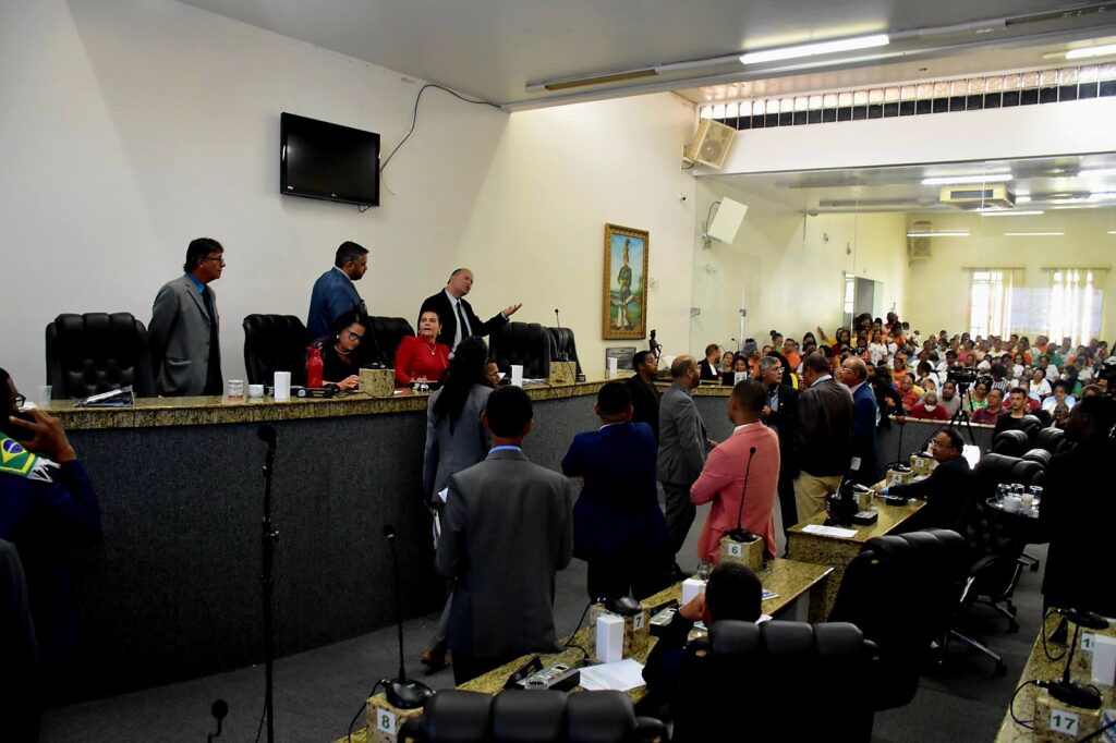 Mais de 60 projetos de lei aprovados pela Câmara de Feira, em 2023, além de 146 requerimentos a órgãos públicos