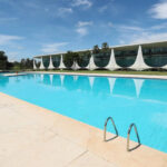 Governo Lula vai gastar R$ 874 mil para limpar piscinas de palácios
