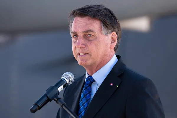 Bolsonaro deve receber tratamento de chefe de Estado em posse de Javier Milei