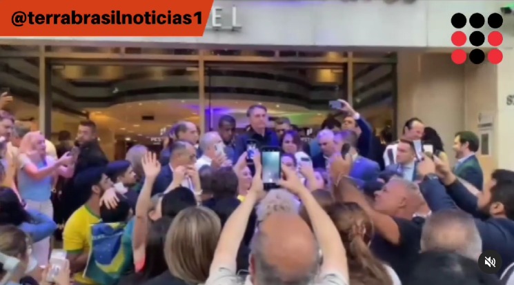 Bolsonaro é ovacionado nas ruas de Buenos Aires: “vuelta Bolsonaro”; VEJA VÍDEO