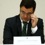 PF indicia Anderson Torres por maus-tratos de animais e falsidade ideológica