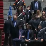 Bolsonaro se sentou entre chefes de Estado na posse de Milei