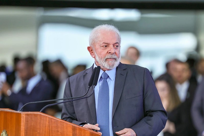 Lula é condenado em R$ 62 mil por infração ambiental em sítio