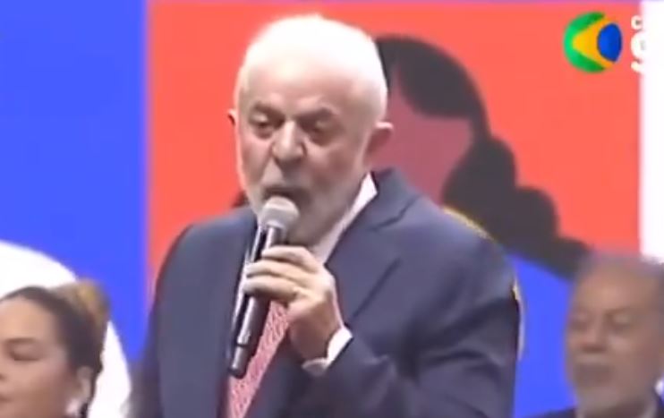 Lula comemora entrada de Dino no STF e afirma: ‘Conseguimos colocar um ministro comunista’; VEJA VÍDEO