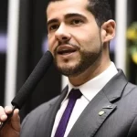 Deputado federal reage a assalto e mata criminoso
