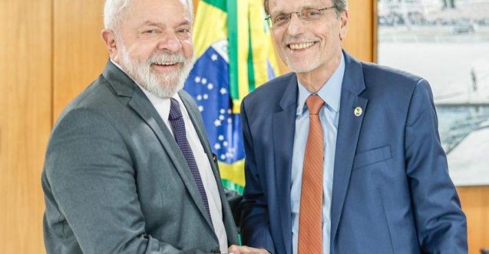 Ex-presidente da EBC vai continuar recebendo salário de R$ 35 mil por 6 meses