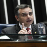 Pacheco vê com “estranheza” MP que propõe reoneração e reunirá com líderes