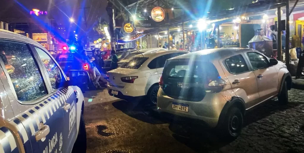 Bares são notificados por poluição sonora 