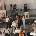 Cantor gospel que passou mal e morreu durante show é velado na BA