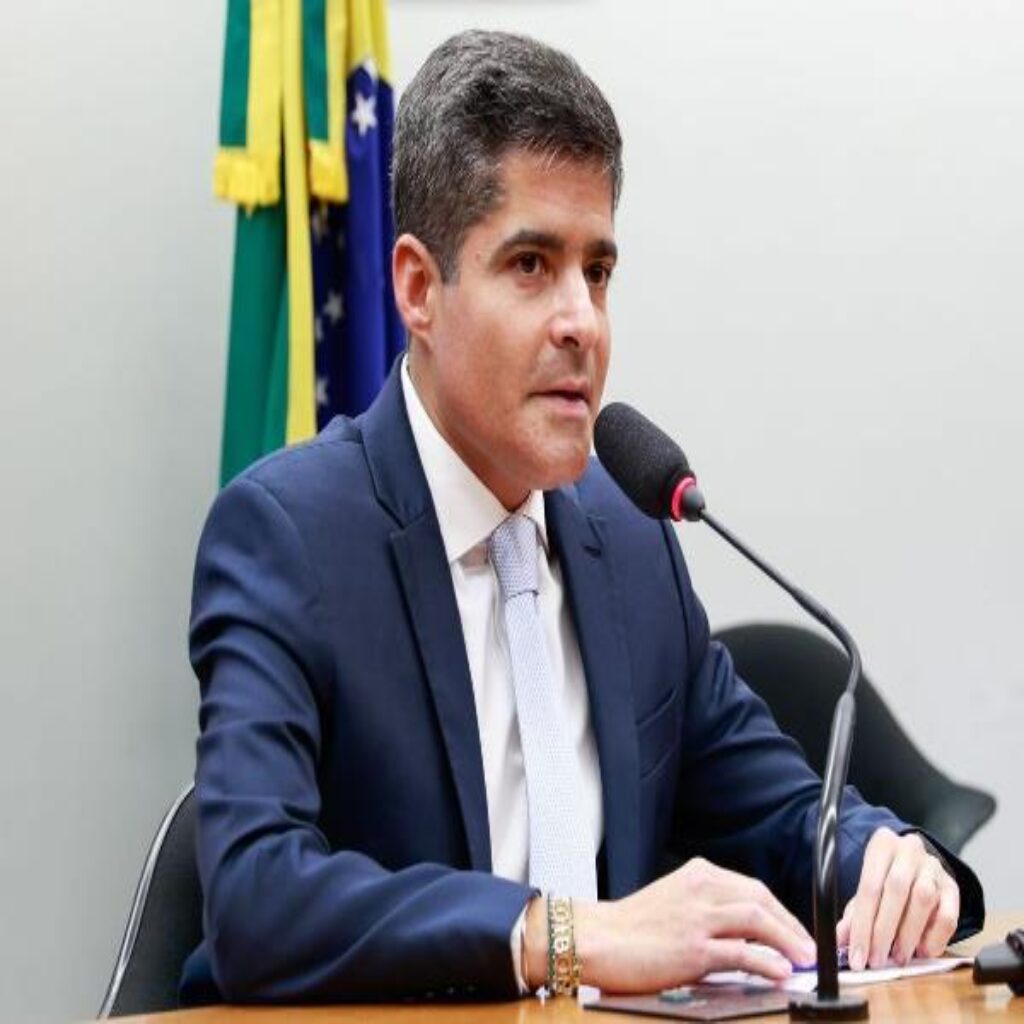 Após homem ser morto por facção, ACM Neto critica Jerônimo