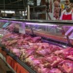 Inflação perto de 200% tira churrasco do cardápio na Argentina