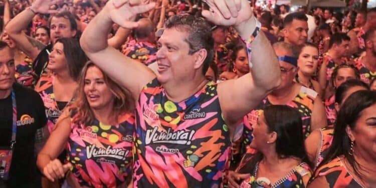 Ministro de Lula e assessores receberam diárias para brincar micareta