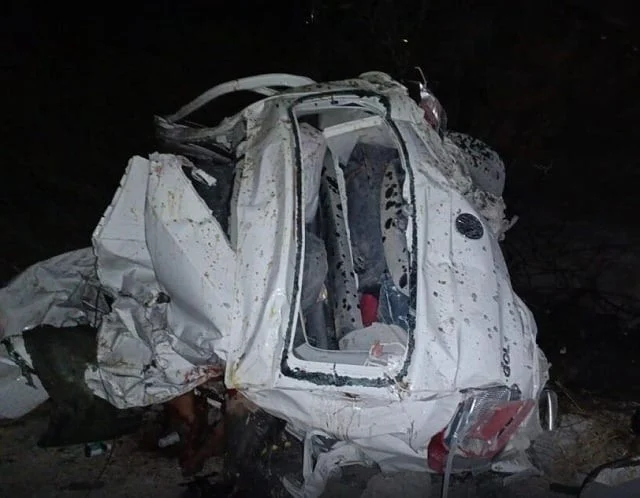 Acidente grave na BR-116: Casal e três filhos perdem a vida em colisão frontal