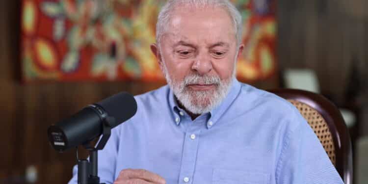 Lula mente de novo e diz que “quem vive de dividendo não paga Imposto de Renda”