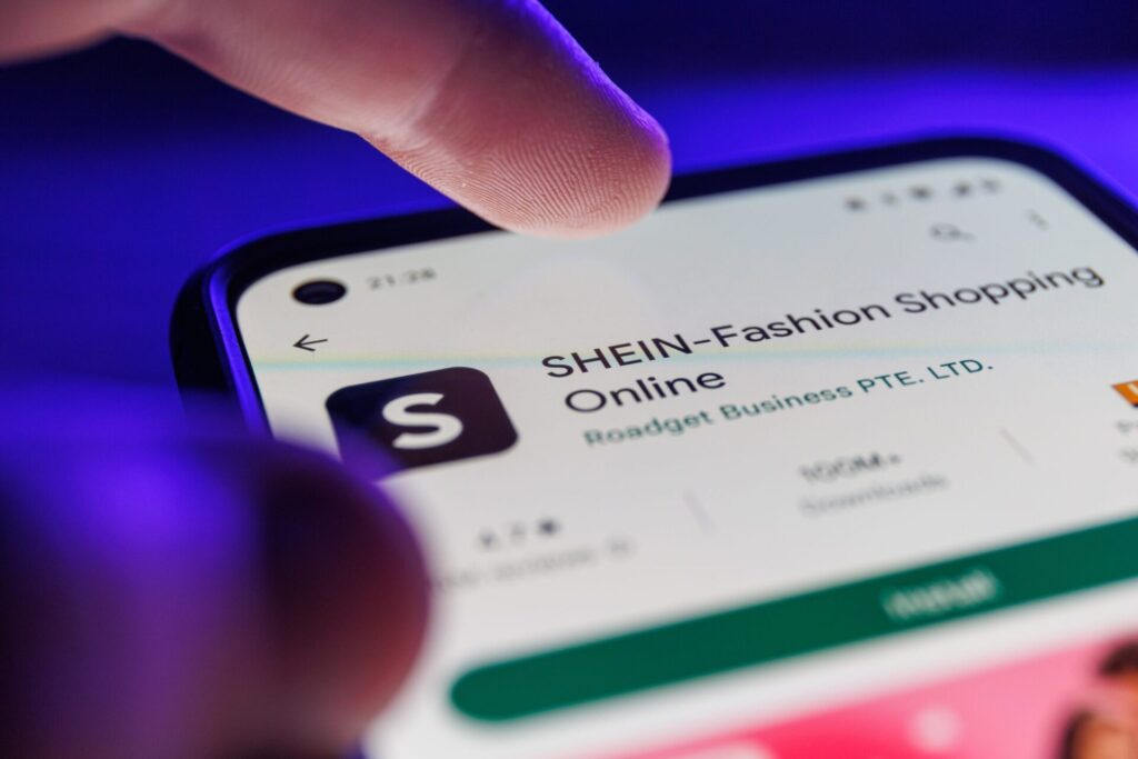 Governo vê mudança em compras internacionais de até US$ 50 e analisa taxação com cautela