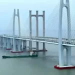 Impressionante: Conheça o 1º trem bala do mundo que viaja a 300KM/h sobre o mar