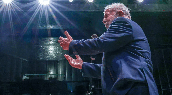 “Na face da Terra, ninguém acredita mais em Deus do que eu”, diz Lula