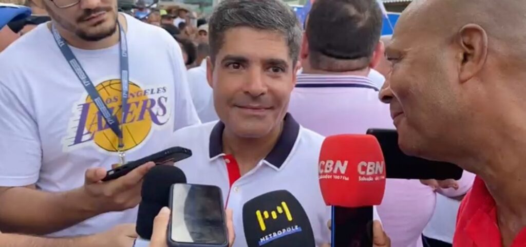 ACM Neto confirma pré-candidatura de Bruno Reis