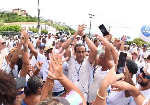 ‘Vou retribuir esse amor e carinho com muito trabalho’, diz Bruno Reis