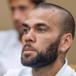 Daniel Alves receberá R$ 6,5 milhões do Tesouro espanhol e usará valor para pedir liberdade provisória