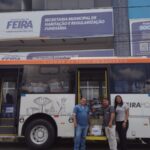 Empresa de ônibus São João entrega donativos a vítimas da chuva em Feira de Santana
