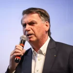Bolsonaro faz check-up e verifica necessidade de nova cirurgia