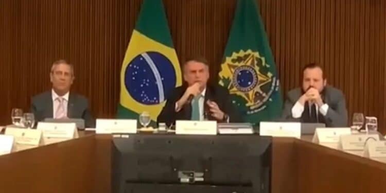 Veja vídeo da reunião que motivou operação da PF contra Bolsonaro e aliados