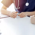 Veja 5 mitos relacionados a saúde que as pessoas insistem em acreditar