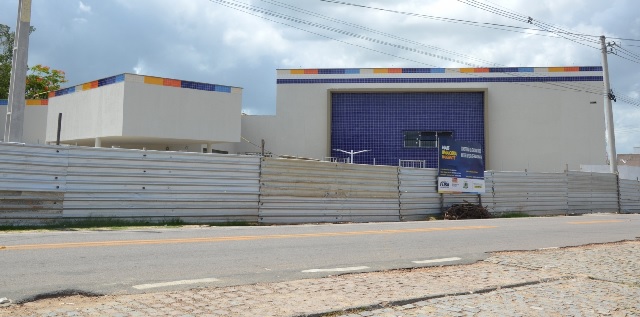 Com mais de 90% dos serviços executados, obra da escola cívico-militar chega à fase final