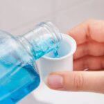 Gargarejo com enxaguatório bucal pode ajudar a prevenir diabetes