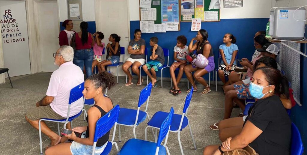 Feira: Caravana da Vacinação aplicou 120 doses contra a dengue em Maria Quitéria