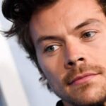Brasileira envia impressionantes 8.000 cartas a Harry Styles e enfrenta acusações de perseguição
