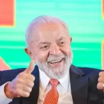 ‘Lula debocha da inteligência alheia’, afirma Estadão