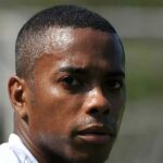Robinho pode ser preso a qualquer momento após STJ emitir ofício para prisão do ex-jogador