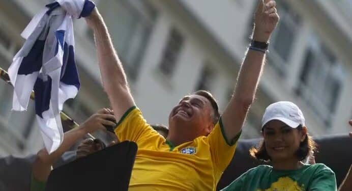 Último Minuto: após ato na Paulista, Bolsonaro é ovacionado ao ser recepcionado em Nova Odessa-SP; VEJA VÍDEO