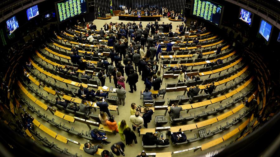 PT e PL disputam R$ 5 bi de emendas de presidências de comissões